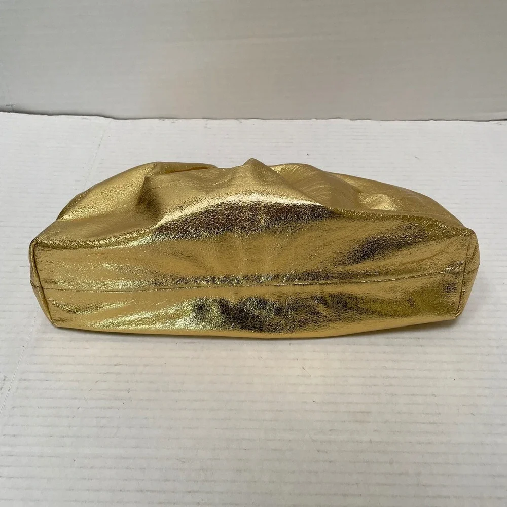 Lulu's get your trend on‎ clutch  handbag metallic gold hinge closure